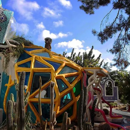 Euphoria Art Land - The Color House Дом отдыха
