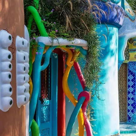 Euphoria Art Land - The Color House Holiday home *